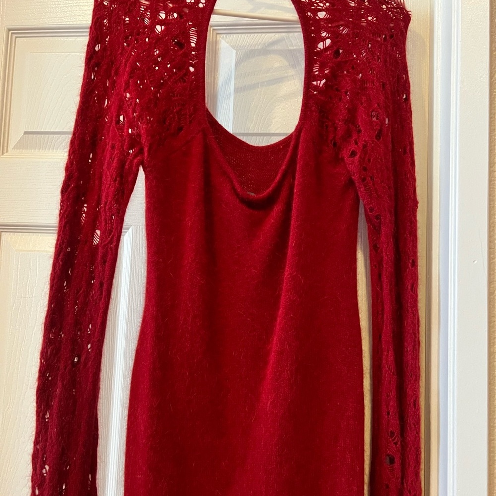 Woman’s Body con Sweater Dress